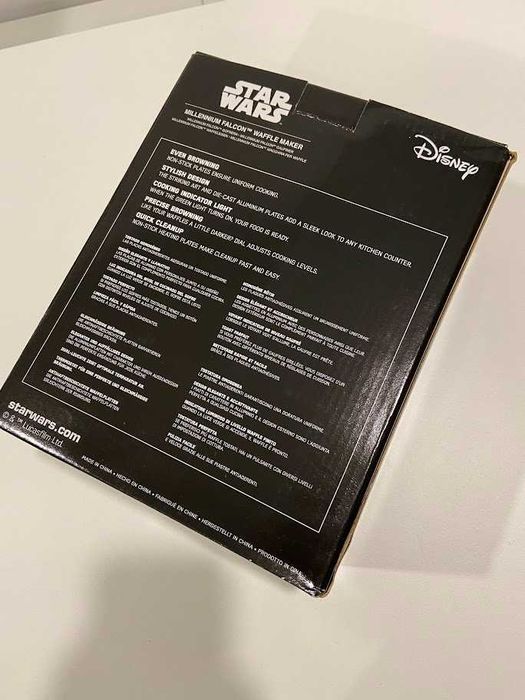 Maquina de Waffles - Millennium Falcon - Star Wars