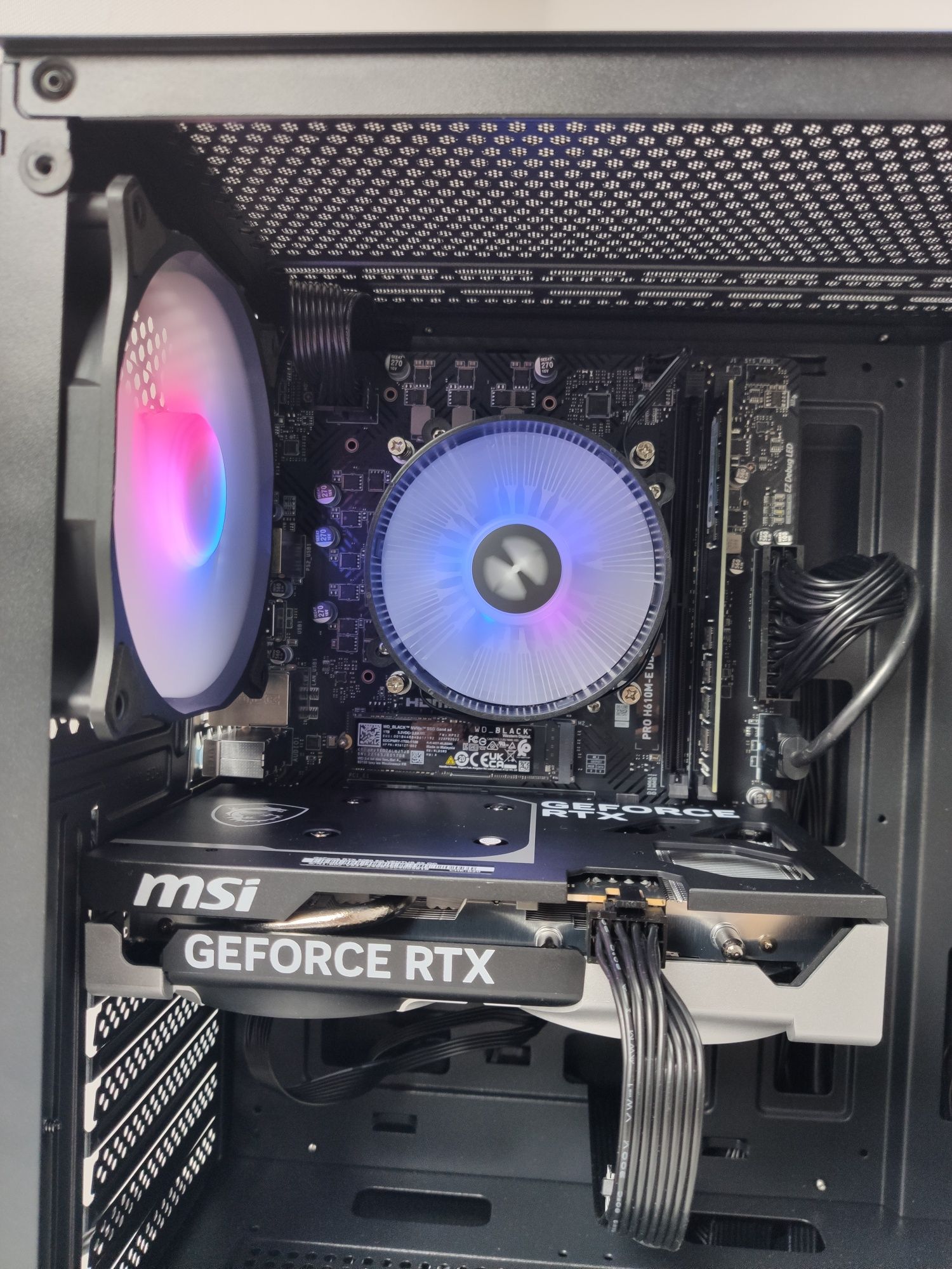 Komputer Gamingowy i7-14700, RTX 5060, 32 GB,SSD,Win 11 Pro