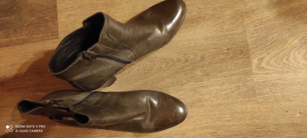 Полусапожки кожаные женские р. 40