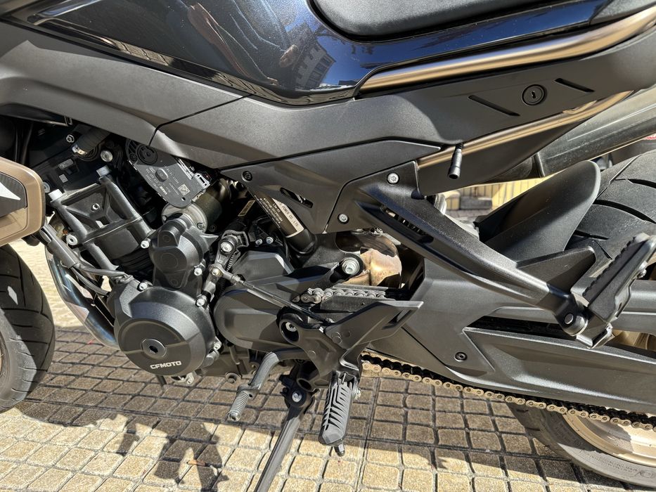 Moto Cfmoto- 800-Nk