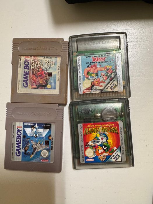 Game Boy Color  com bolsa e jogos