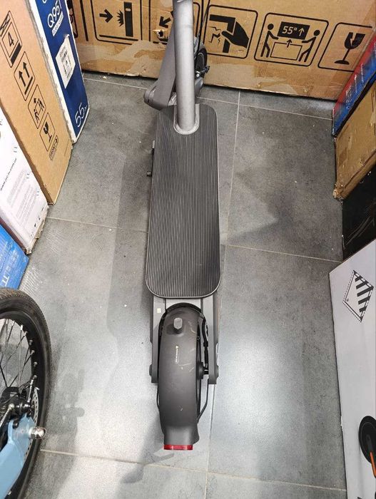 Електросамокат Xiaomi Electric Scooter 4 Ultra