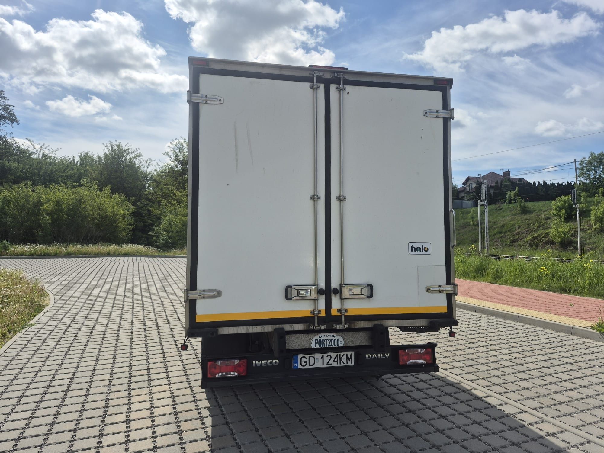 Iveco Daily 35c16 2.3 hpi  klima salon chłodnia rama wywrotka