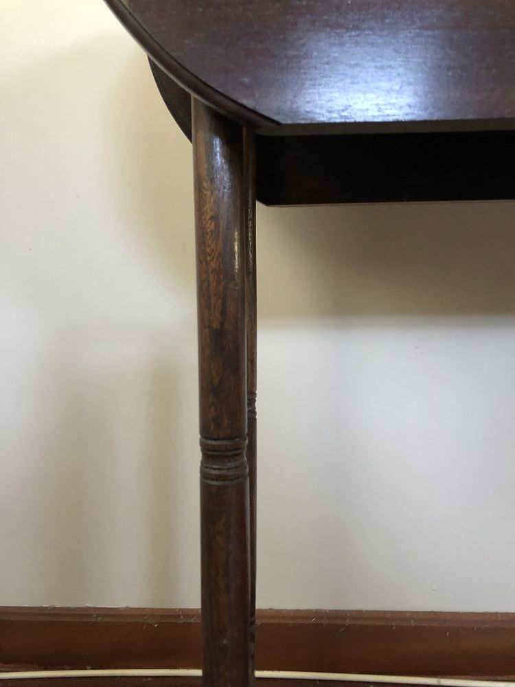 Mesa de apoio em madeira
