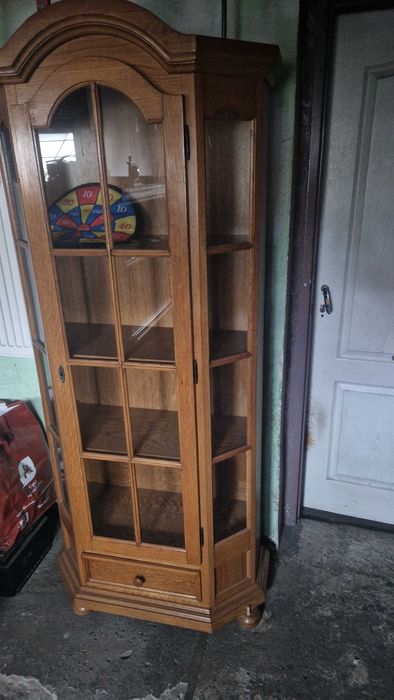 Witryna dębowa przeszklona