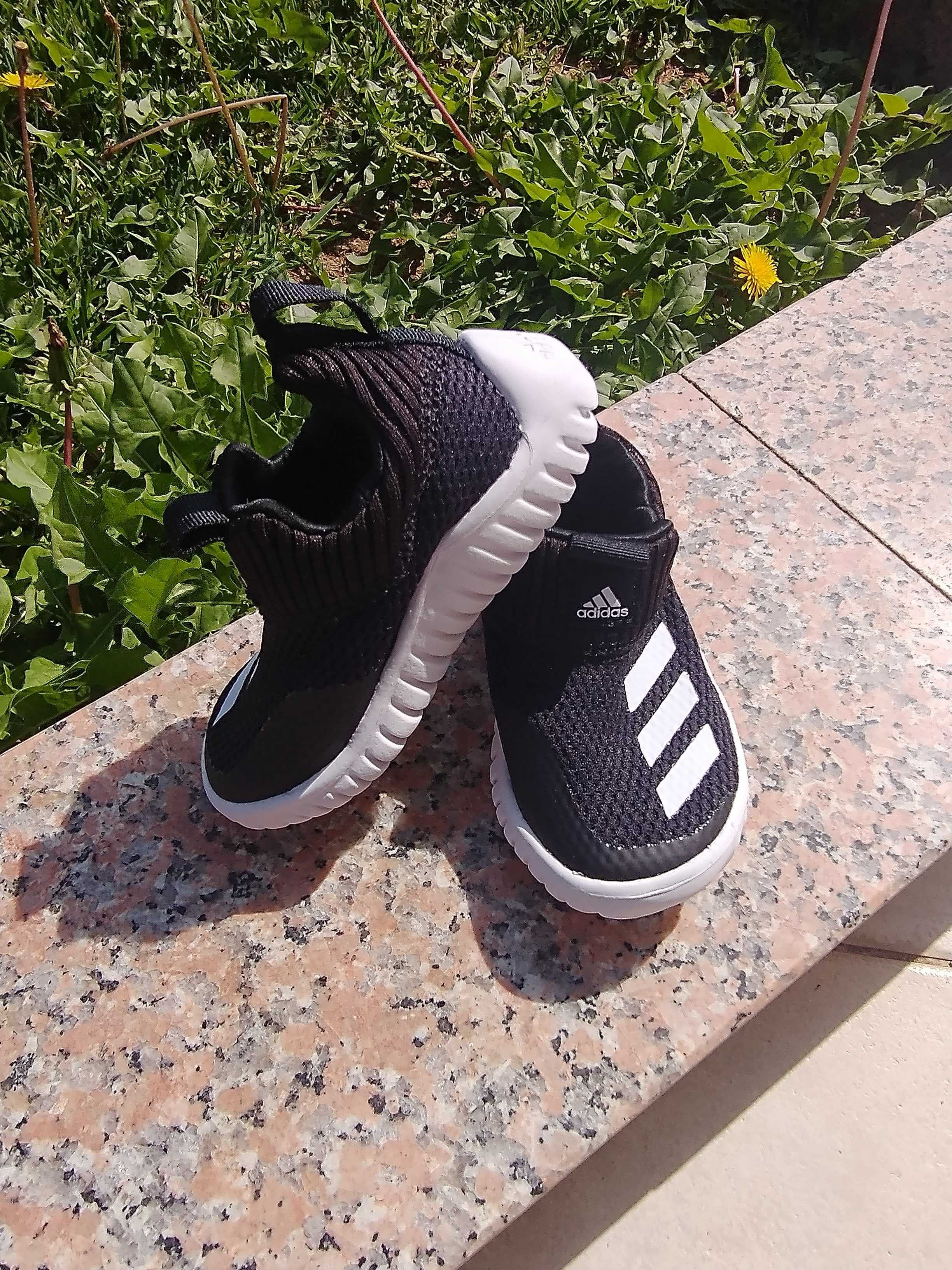 NOVO: Ténis/Sapatilhas Adidas RapidaZen 2 - 22(EU)