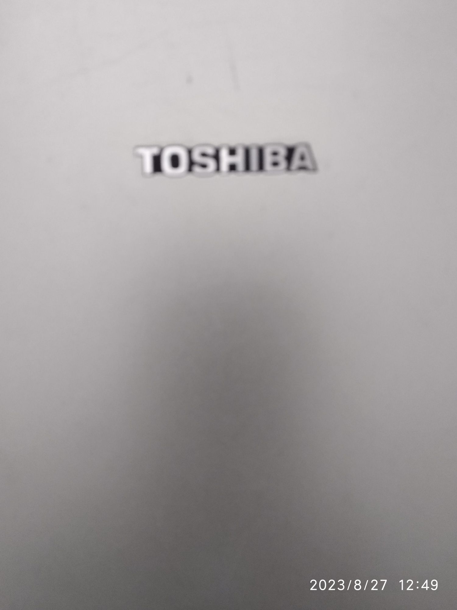 Ноутбук TOSHIBA, рабочий , на запчасти.