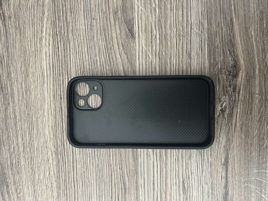 Чехол на iPhone 14