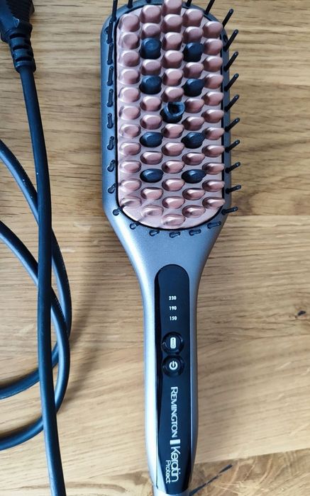 Szczotka prostującą włosy Remington