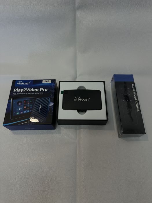 Ottocast Play2Video Pro + pilot BLE 5.0 – bezprzewodowy CarPlay