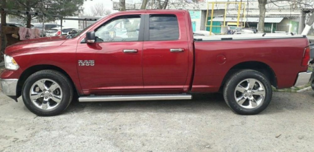 Dodge RAM 1500 2015