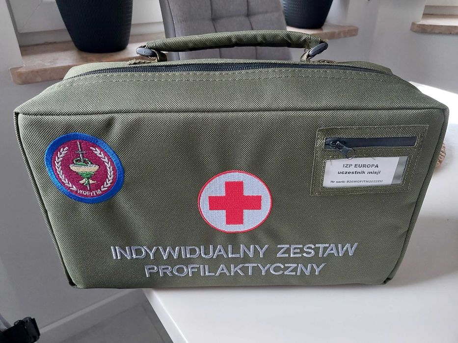 Apteczka wojskowa Indywidualny Zestaw Profilaktyczno leczniczy