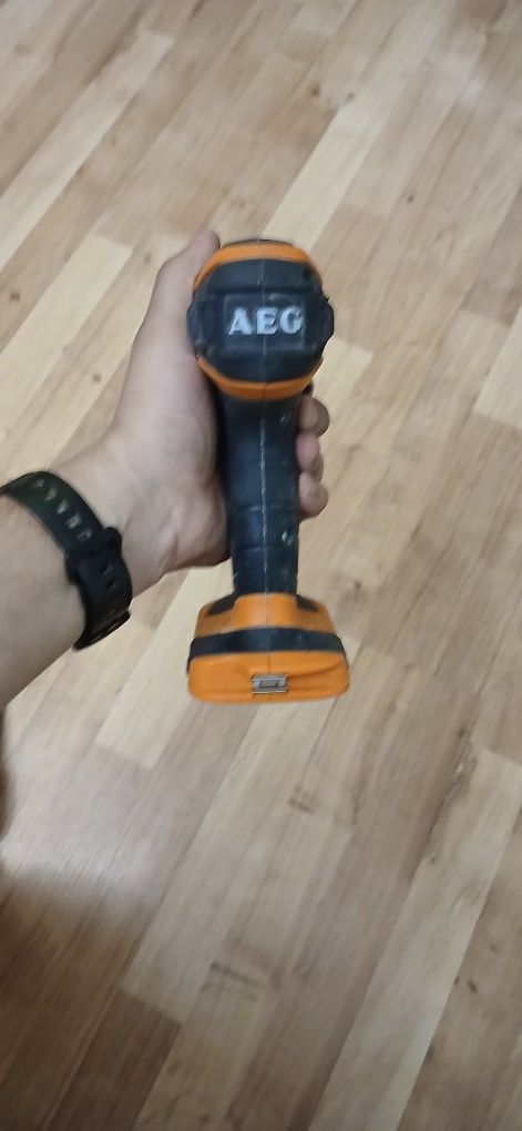 AEG.  BSB 18 C2X