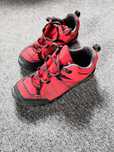 Buty trekkingowe firmy Quechua r. 35