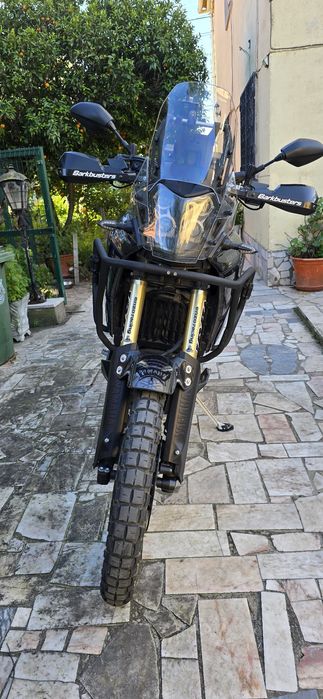 Tenere 700  (c/ muitos extras)