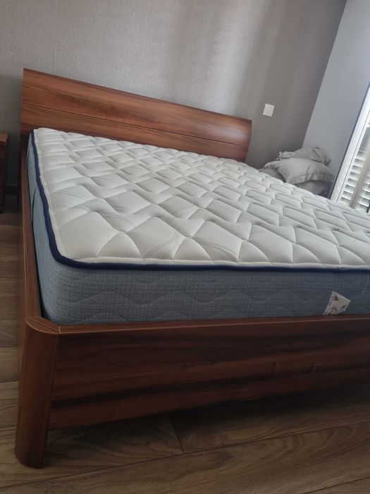Cama de casal 1.60