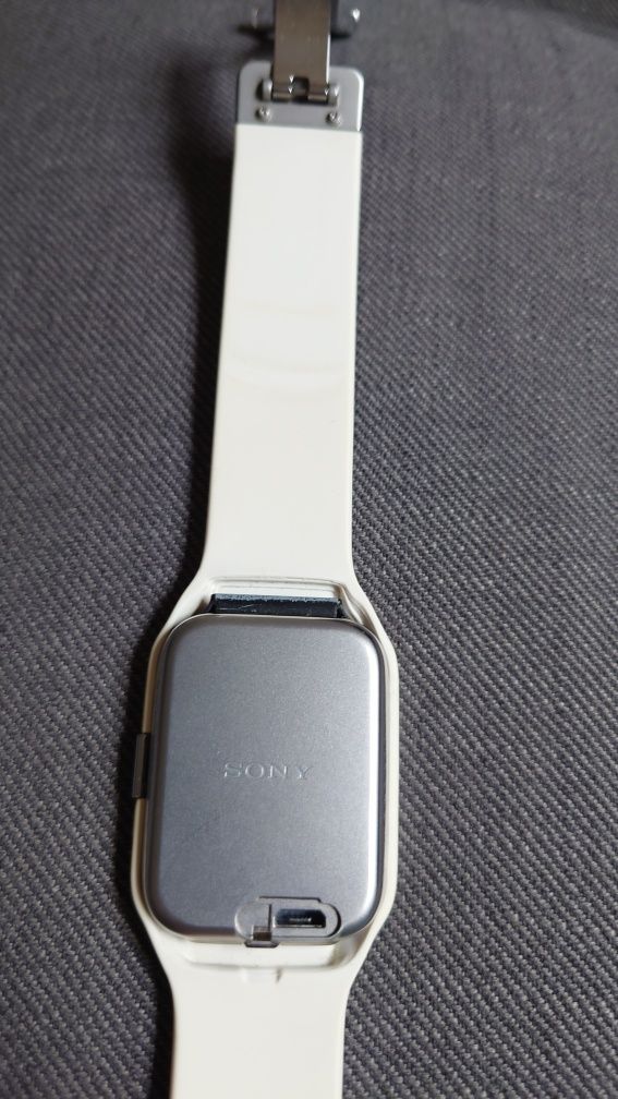 Sony smartwatch 3 swr50 android wear biały nfc