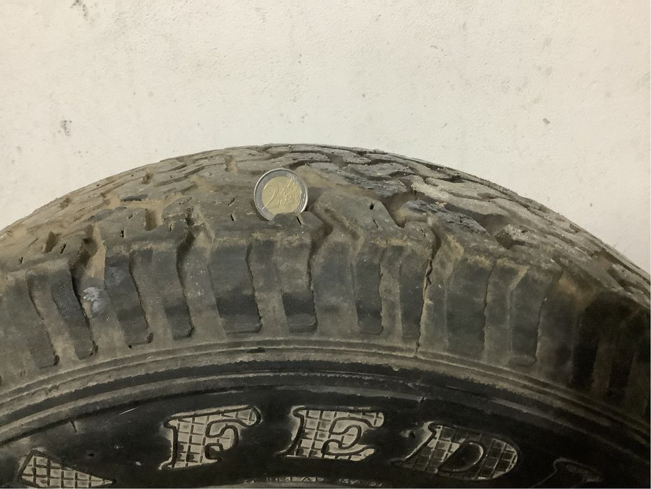 Pneu Fedima Fronteira all-terrain usado 265/70/16