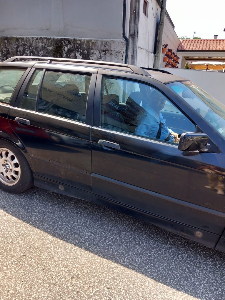 Vendo carrinha Preta Bmw