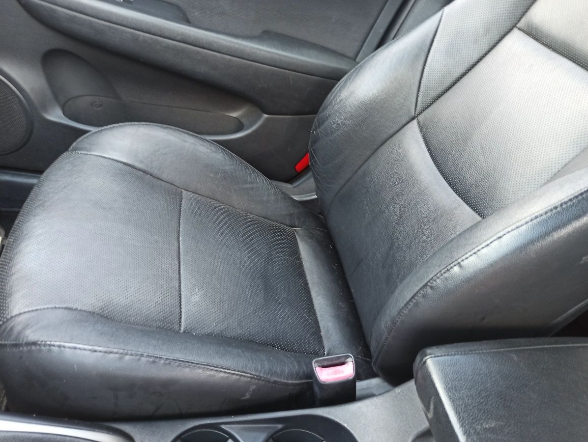 Hyundai i30 lampa prawa lewa przód zderzak maska lift soczewka