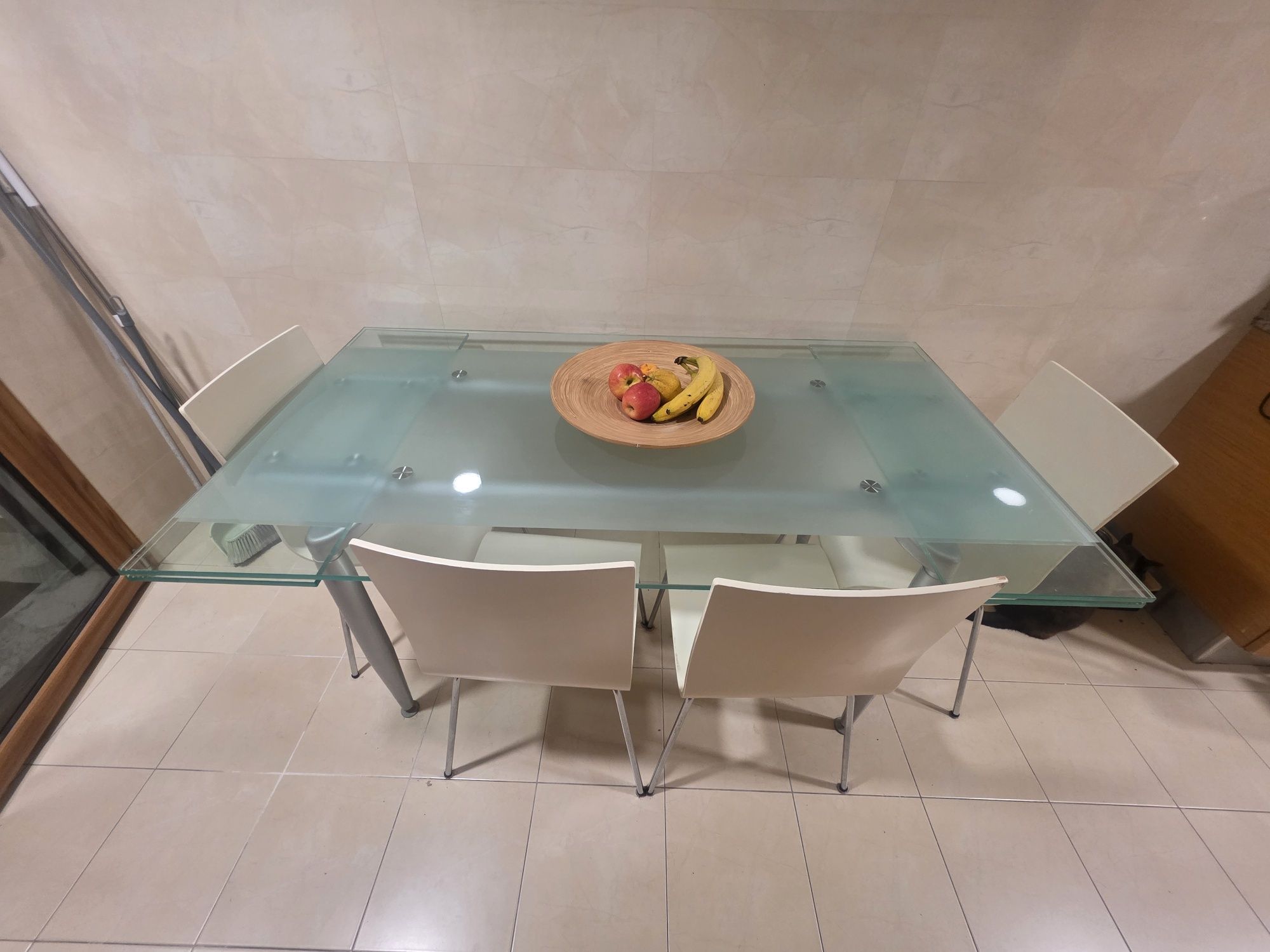 Mesa cozinha vidro + 4 cadeiras