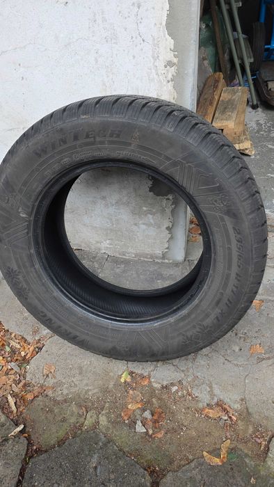 Opony zimowe viking 235x65x17