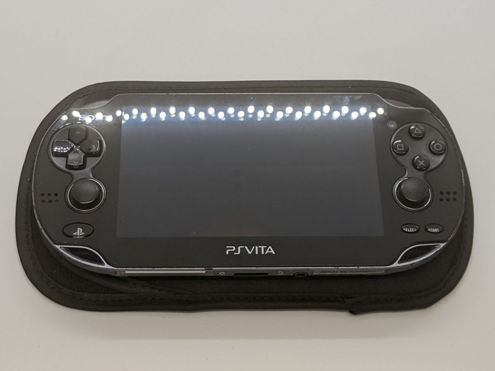PS Vita OLED 64gb з іграми + чохол