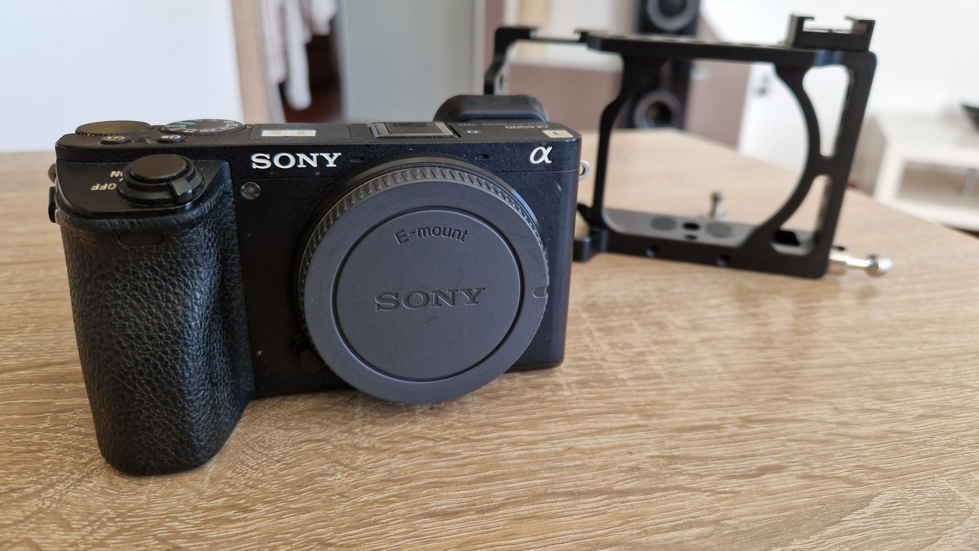 Бездзеркальна камера Sony A6500 body