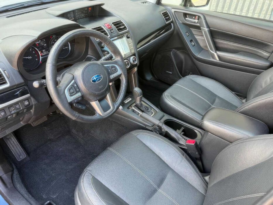 Subaru Forester      2018