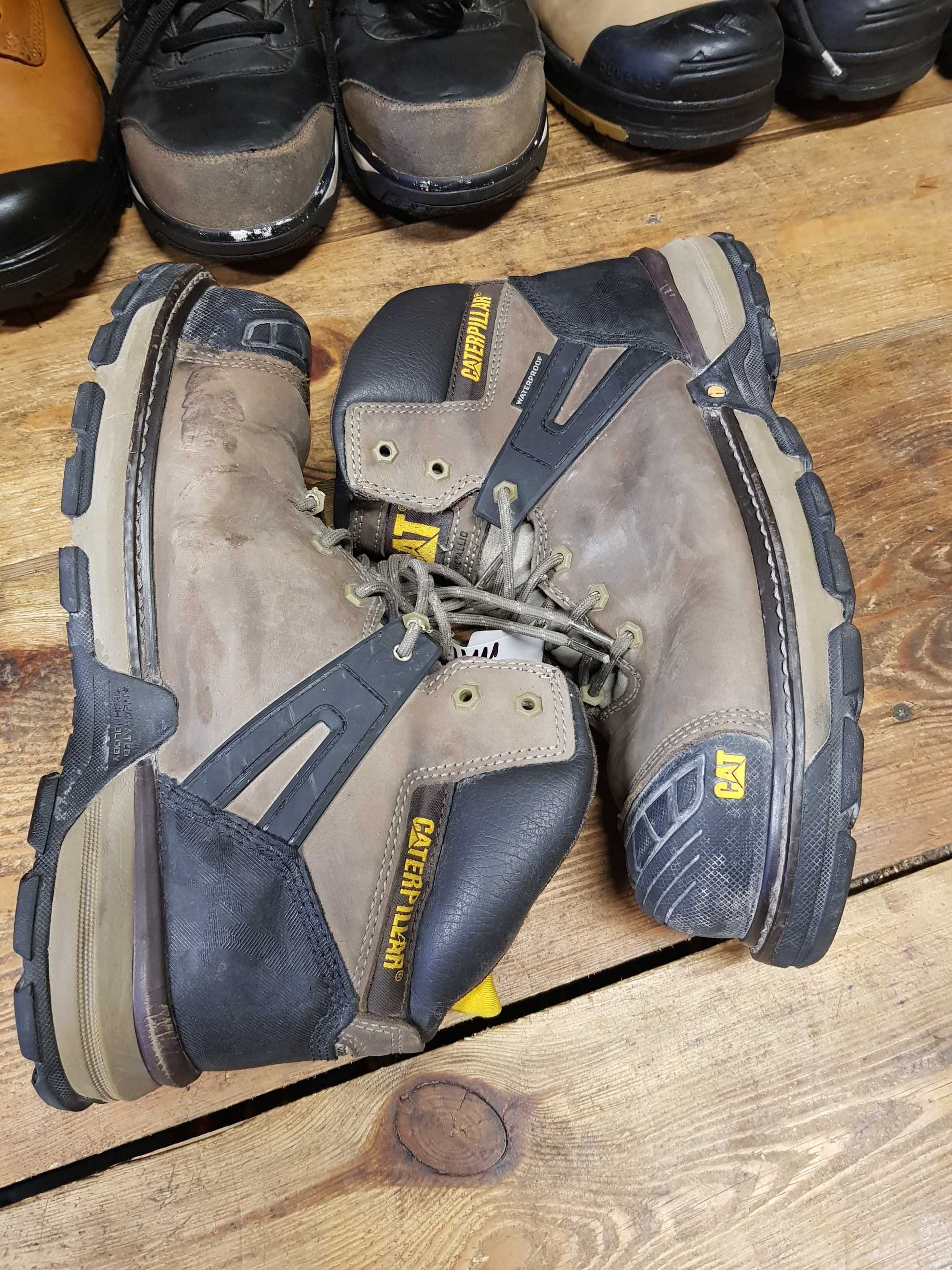 Buty robocze CATERPILLAR rozm 43,5 wkł 29 cm