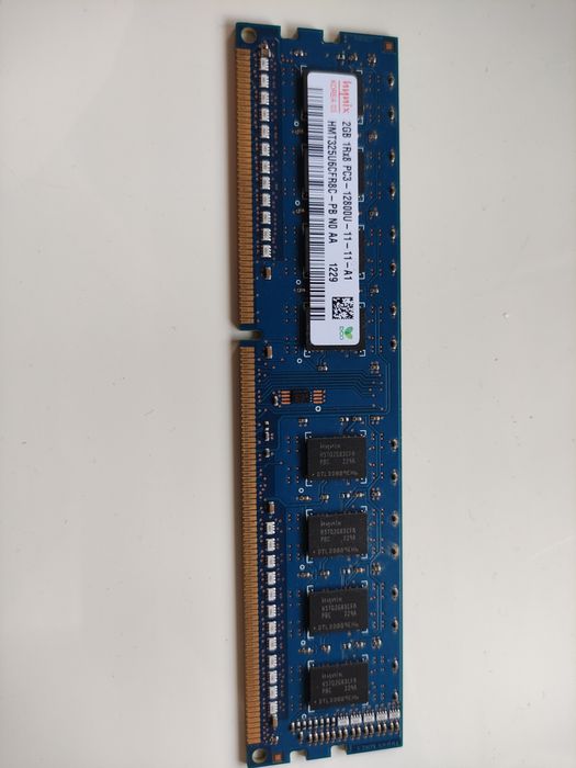 Оперативна пам'ять Hynix DDR3 2Gb 1600MHz