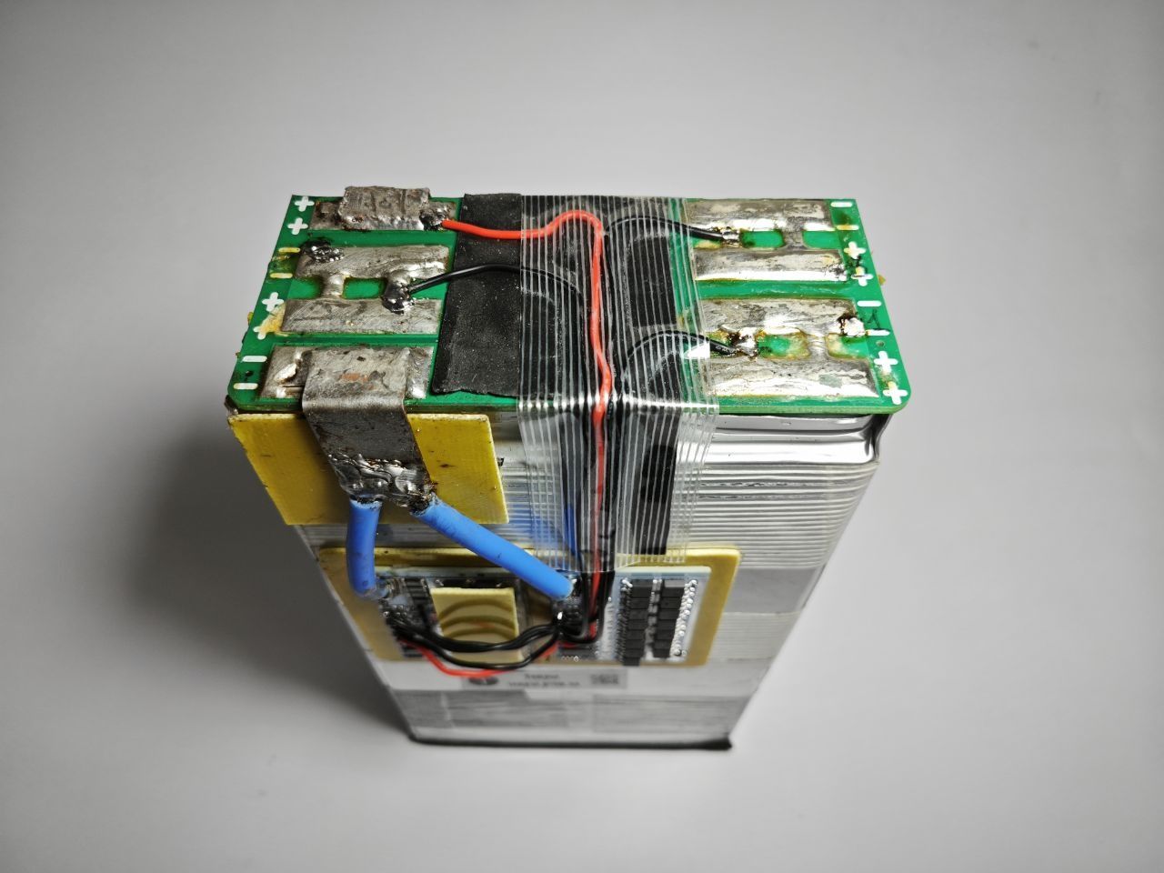 LiFePO4 аккумулятор 12,8V 50Ah 640Wh в корпусе с клеммами М8