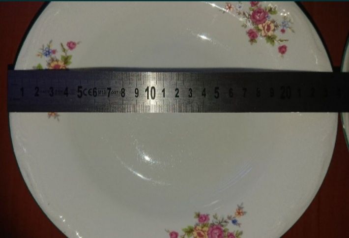 Talerze obiadowe  PRL vintage - 5 sztuk