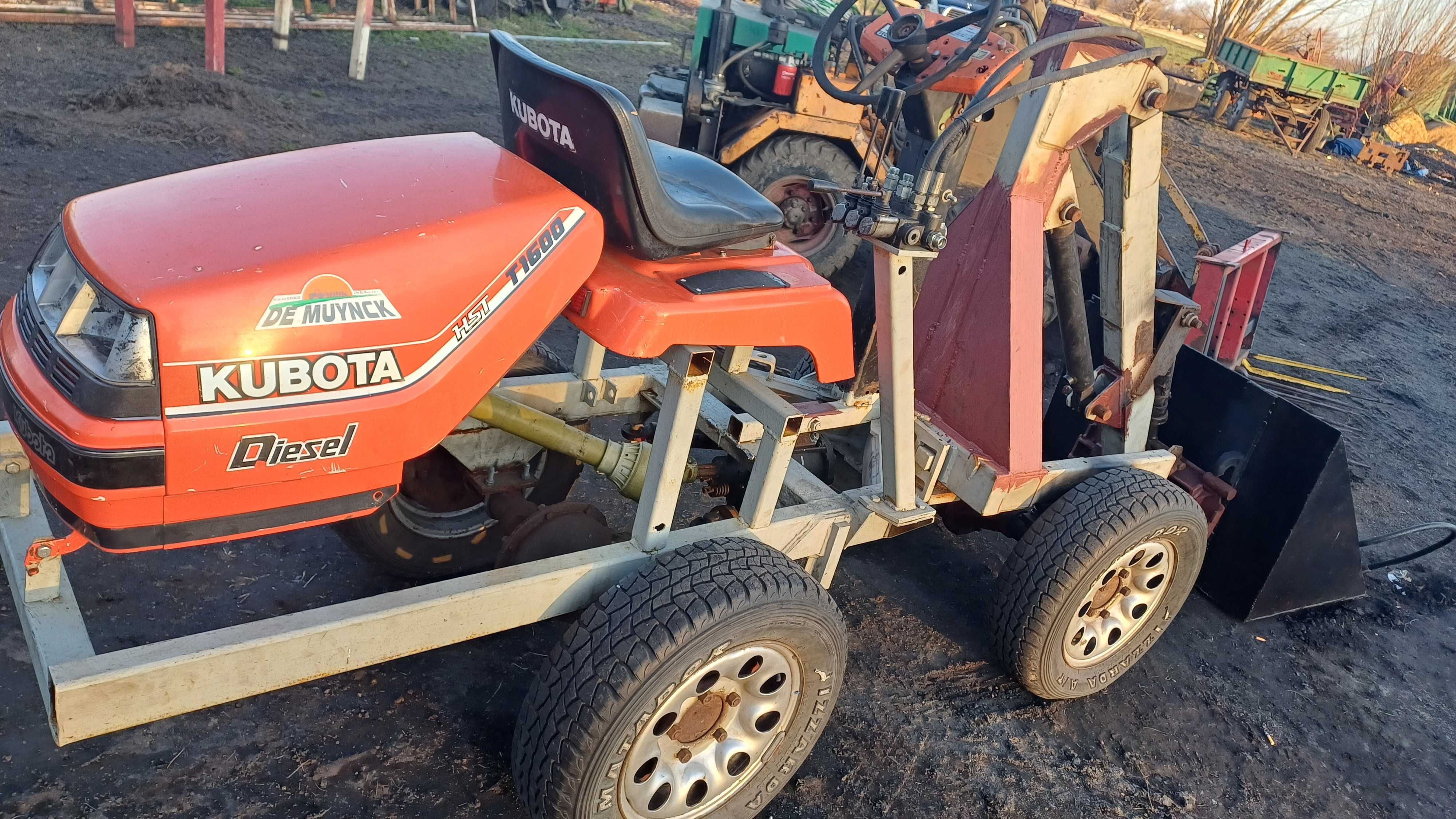 Ładowarka 4x4 (mini ładowarka sam do dokończenia)