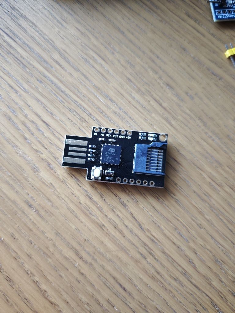 Moduł wirtualnej klawiatury oparty na Mega32U4 (USB)