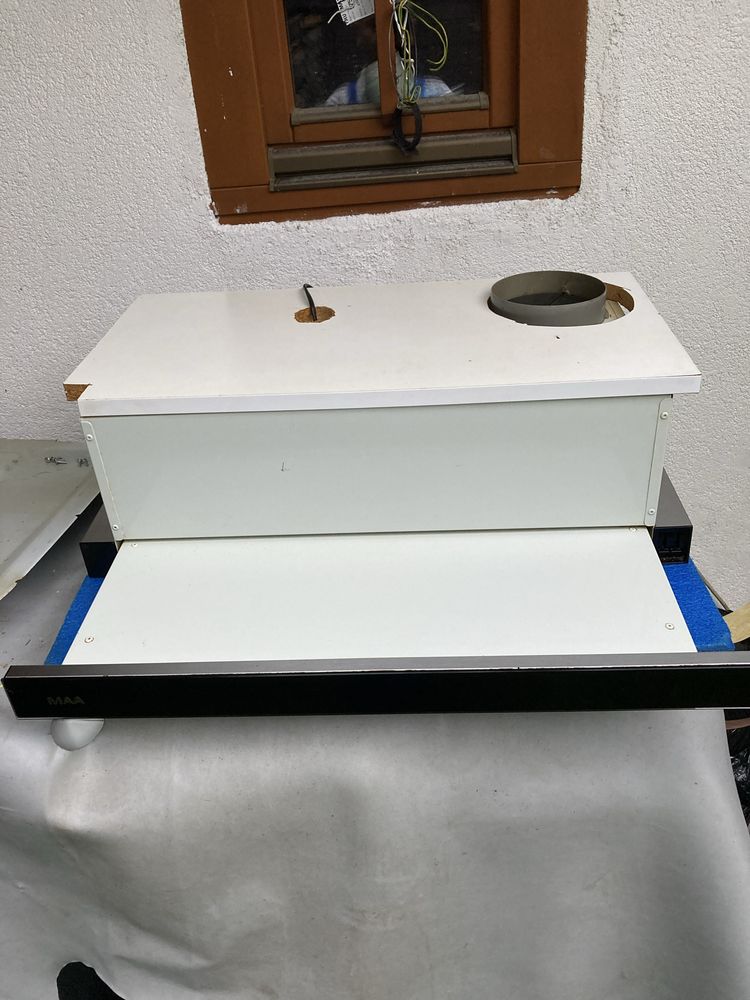 Okap podszafkowy MAAN 60cm