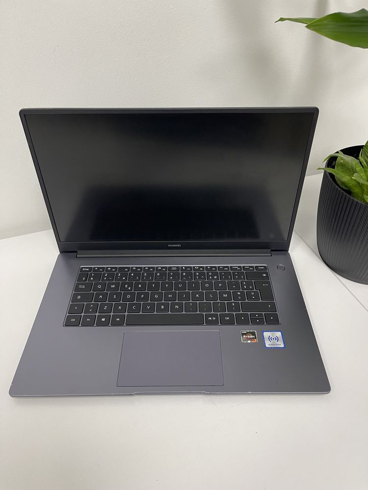 Ноутбук Huawei MateBook D15 AMD Ryzen 7