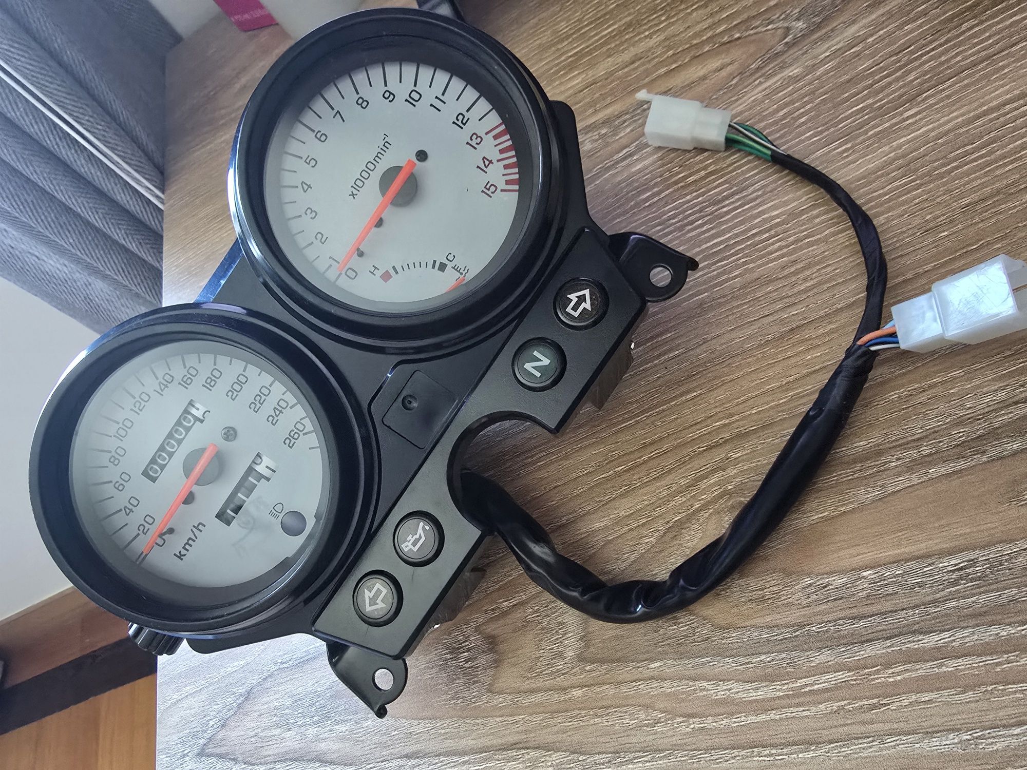 Honda Hornet 600 painel