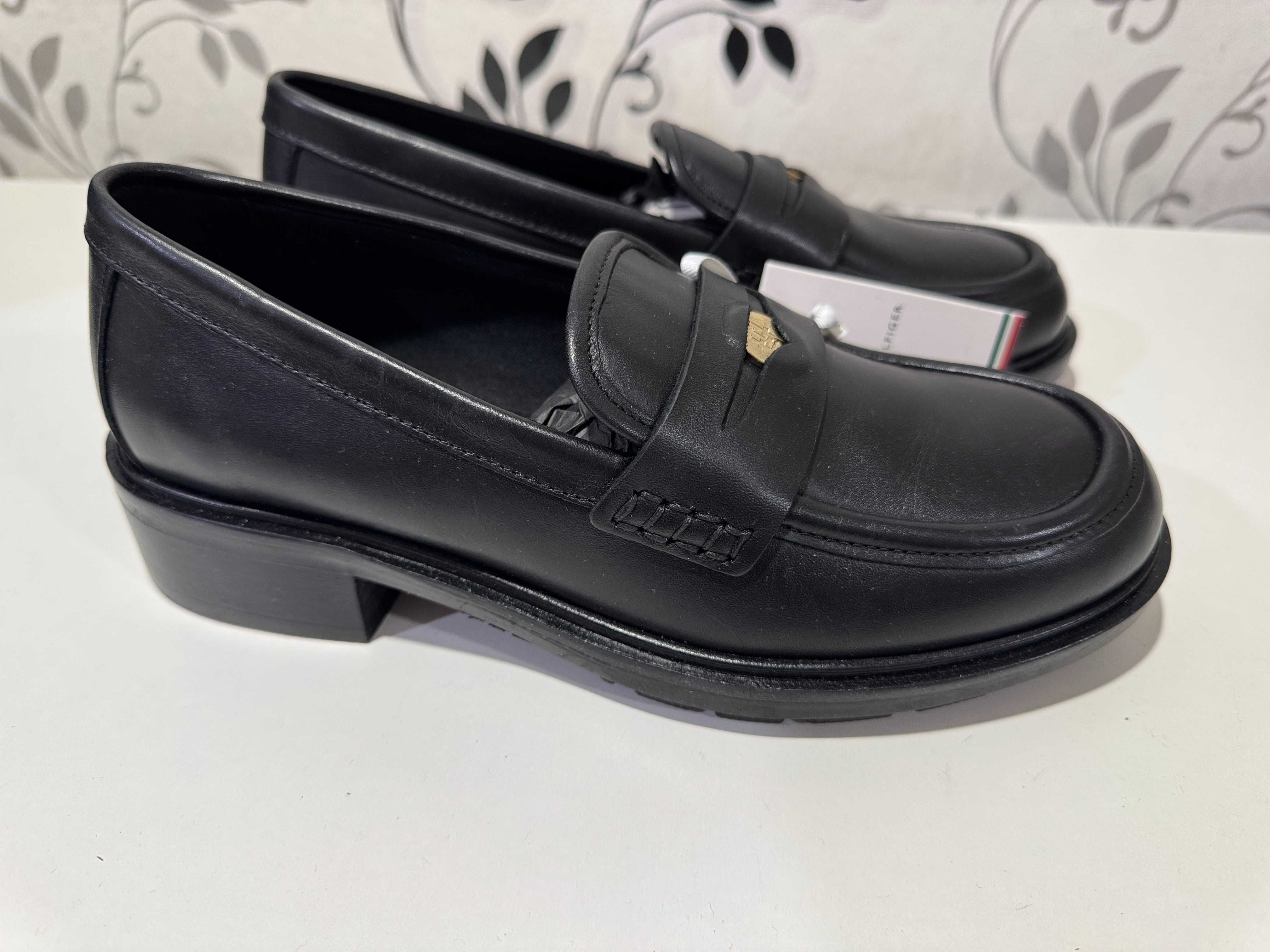 Жіночі лофери Tommy Hilfiger ICONIC LEATHER, 36 р.