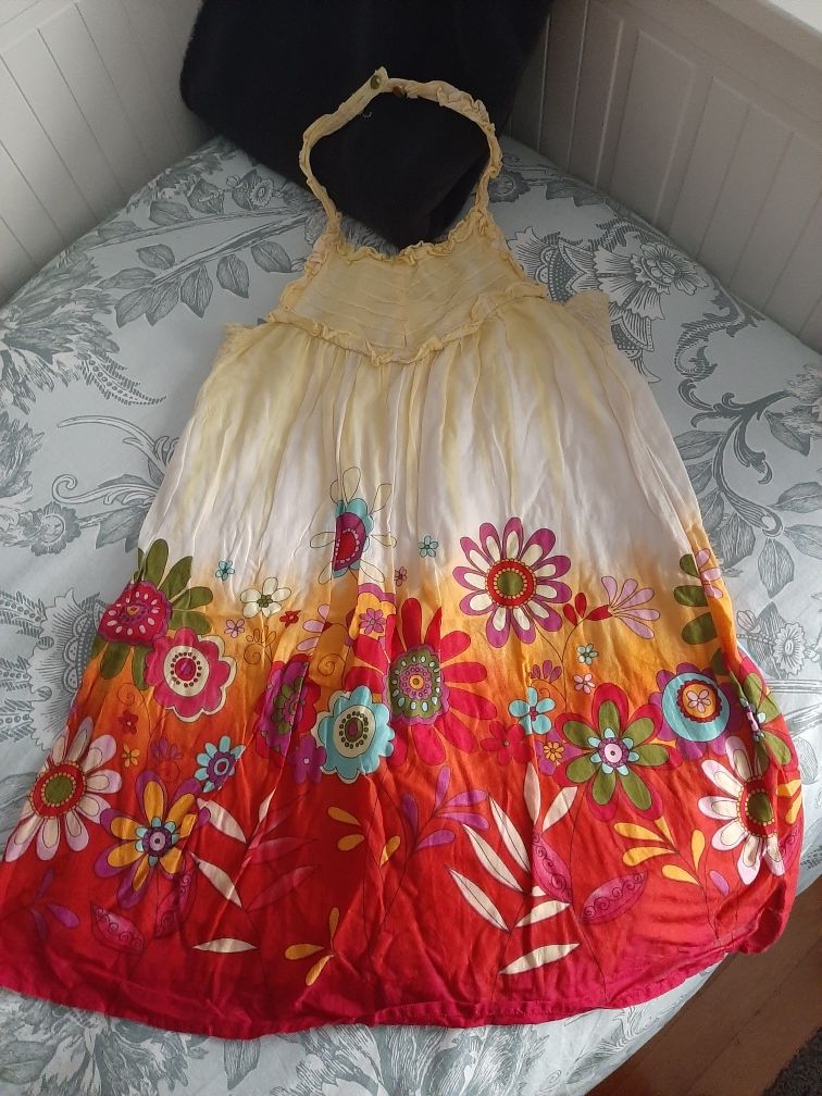 Vestido florido criança
