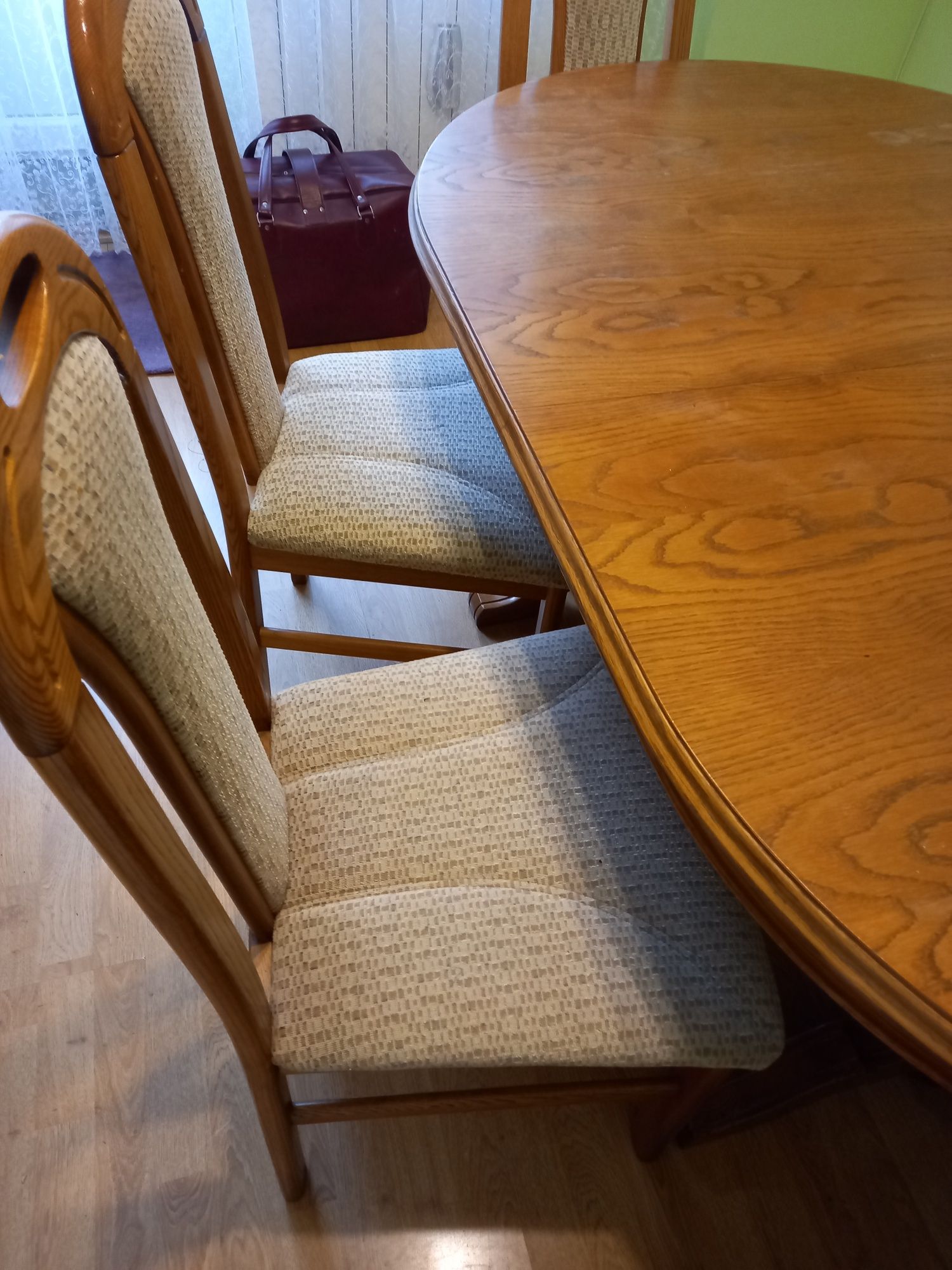 Dębowy stół rozkładany + 6 krzeseł