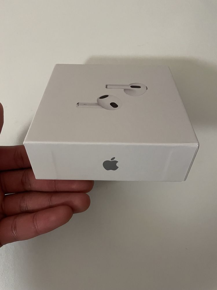 Airpods (3rd generation)
