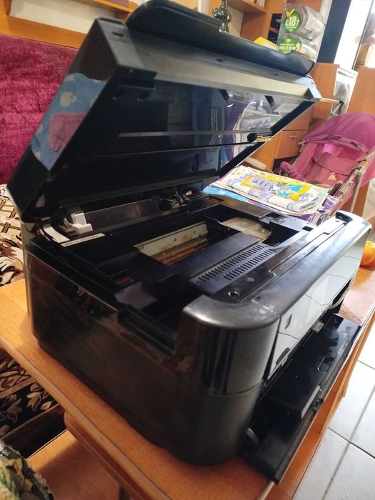 Продаю МФУ Epson L850