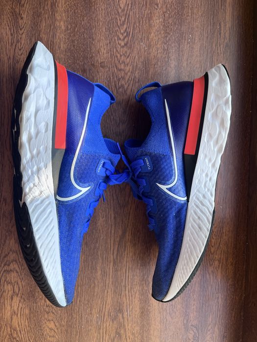 Кросівки 41.5 розмір Nike react оригінал
