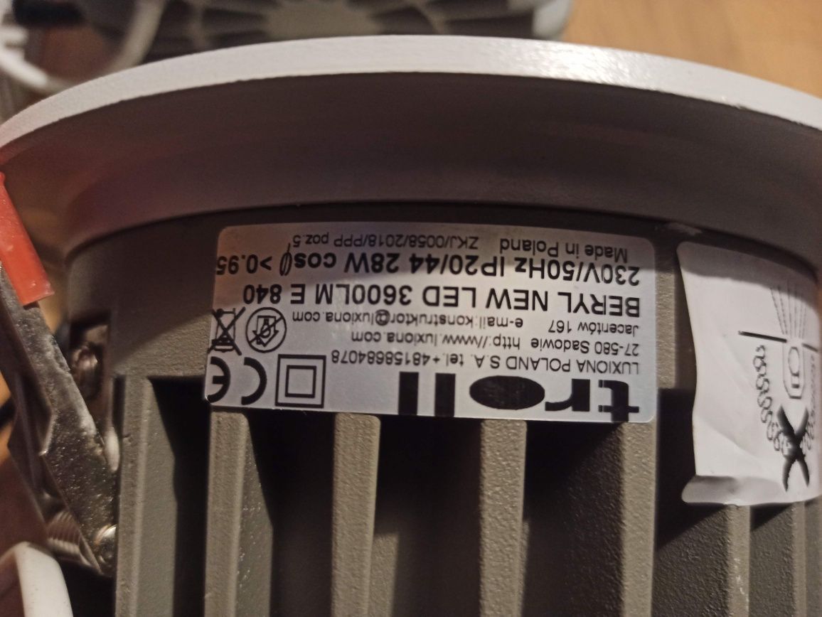 2 Lampy beryl new led 3600lm e840