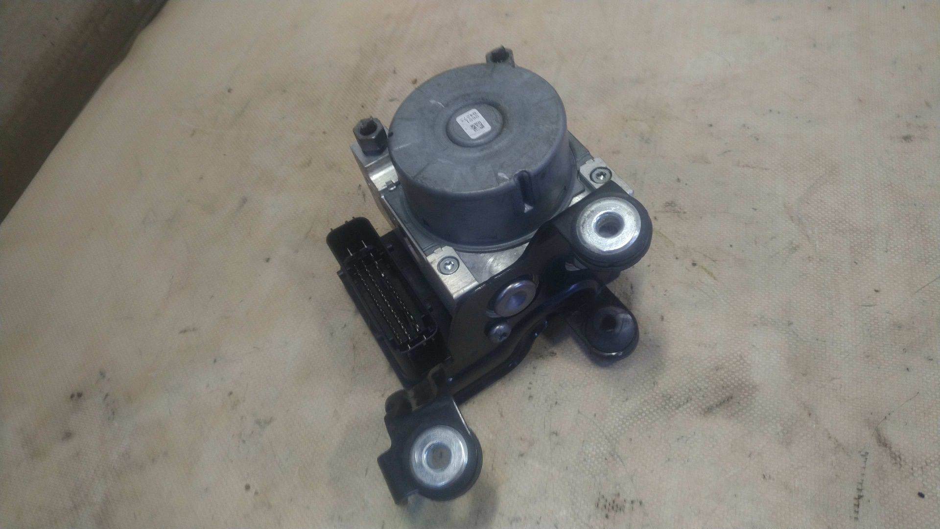 ) S-Max Mk2 pompa sterownik ABS