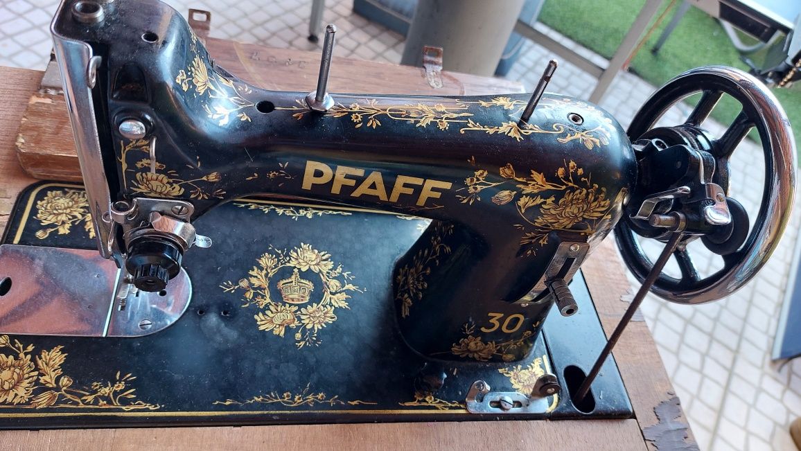 Máquina costura antiga PFAFF