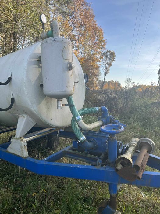 Beczka na wodę z pompą