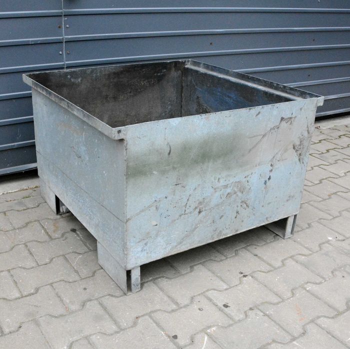 Wanna wychwytowa z odpływem 300l