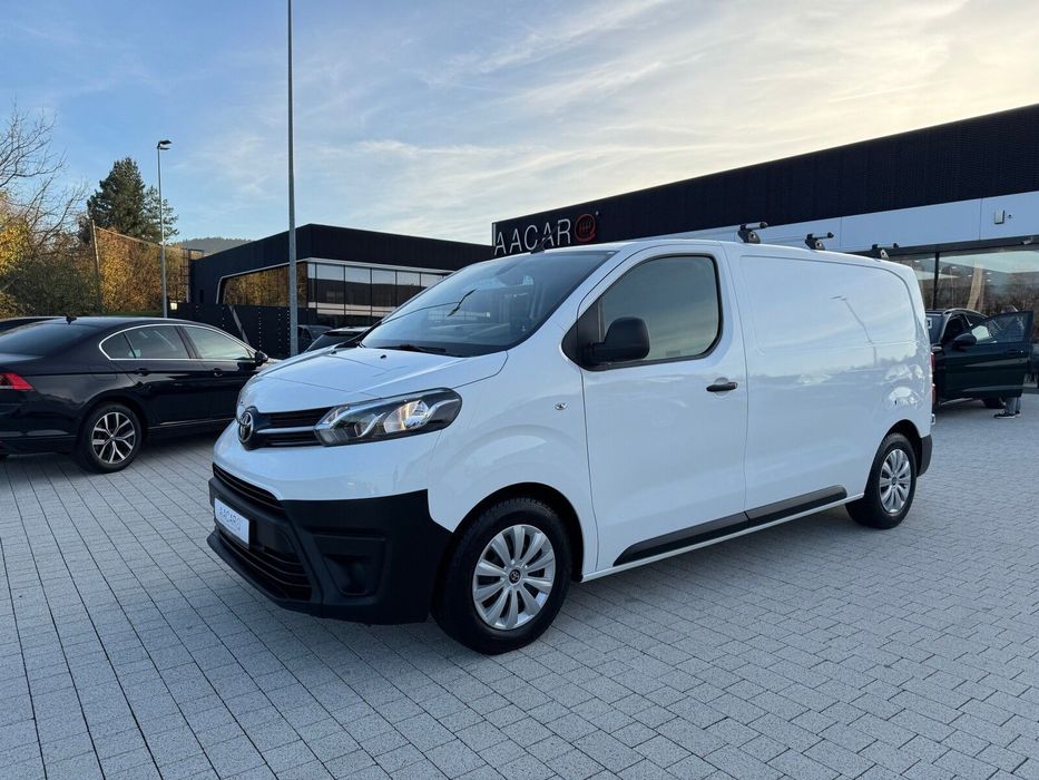 Toyota ProAce Medium 2,7t Active (bryg.)  Medium 2,7t Active (bryg.) / 1 właściciel / Salon Polska / FV 23% / gw
